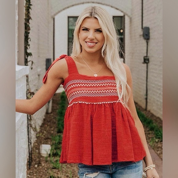 THML Tops - THML women’s large tank top embroidered boho red Vibrant Red tan white boutique